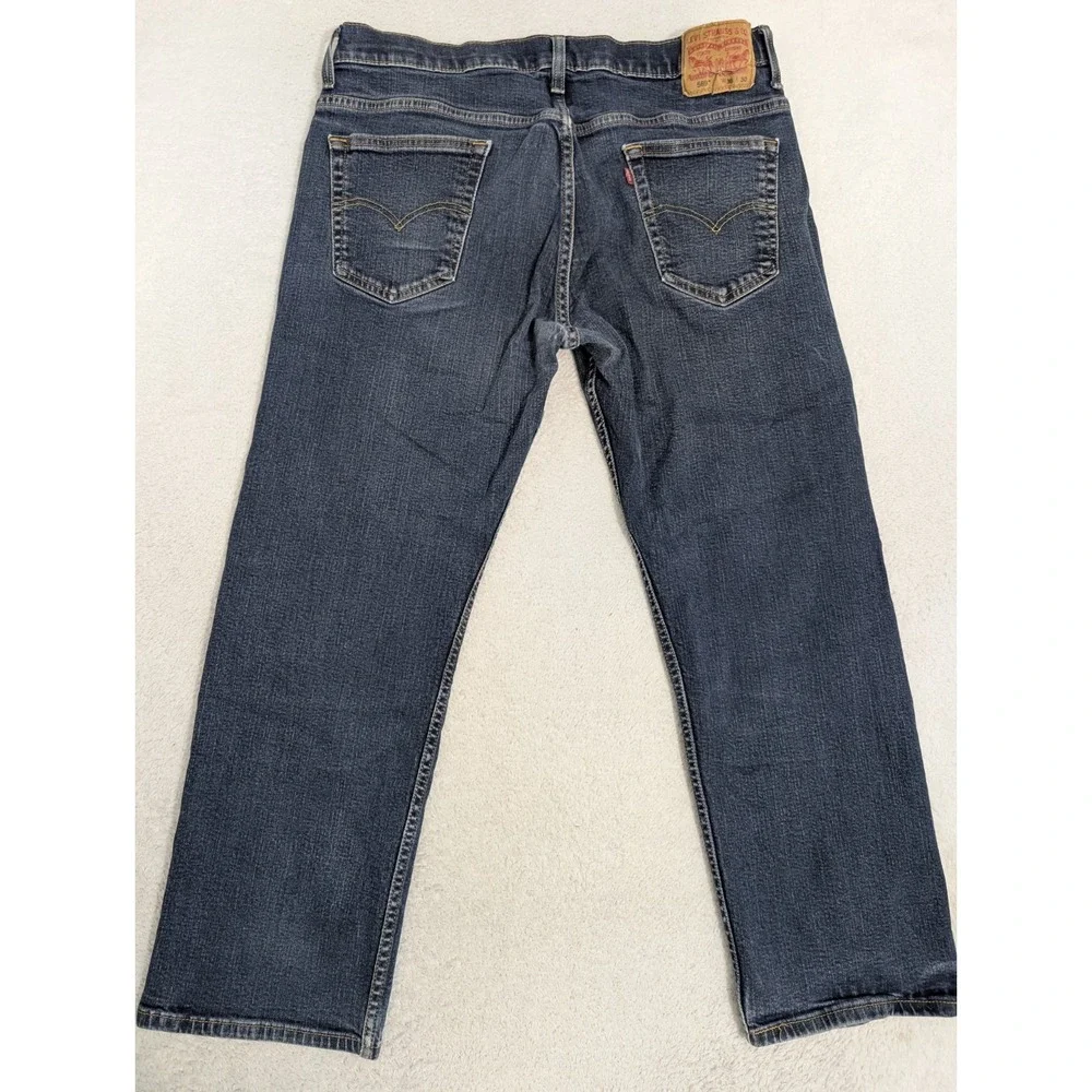 Levis levi 569